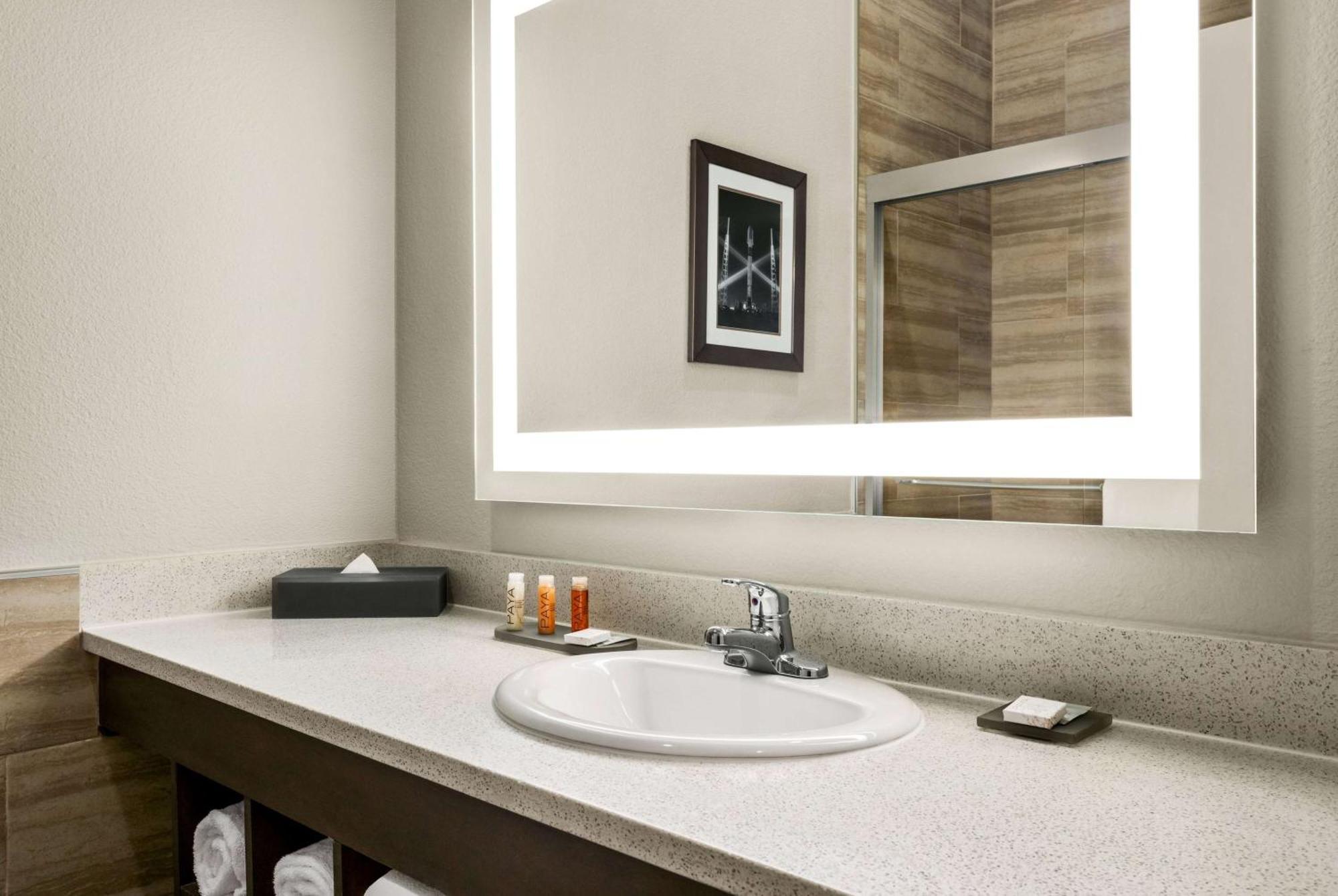 La Quinta By Wyndham Brownsville North Eksteriør bilde